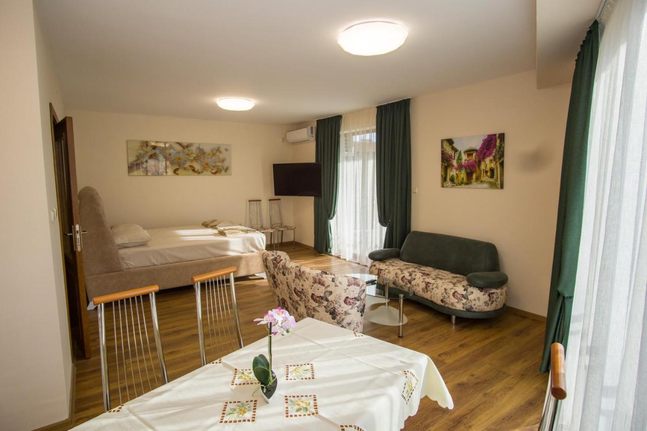 Guest Apartments Stela Carevo Exterior foto